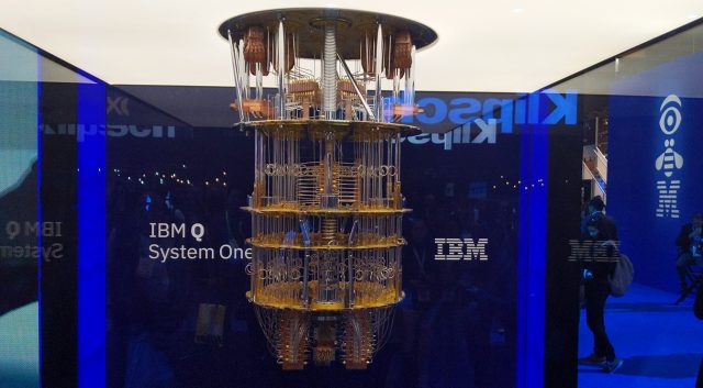 La nueva computadora cuántica de IBM "Q System One" presentada en Alemania